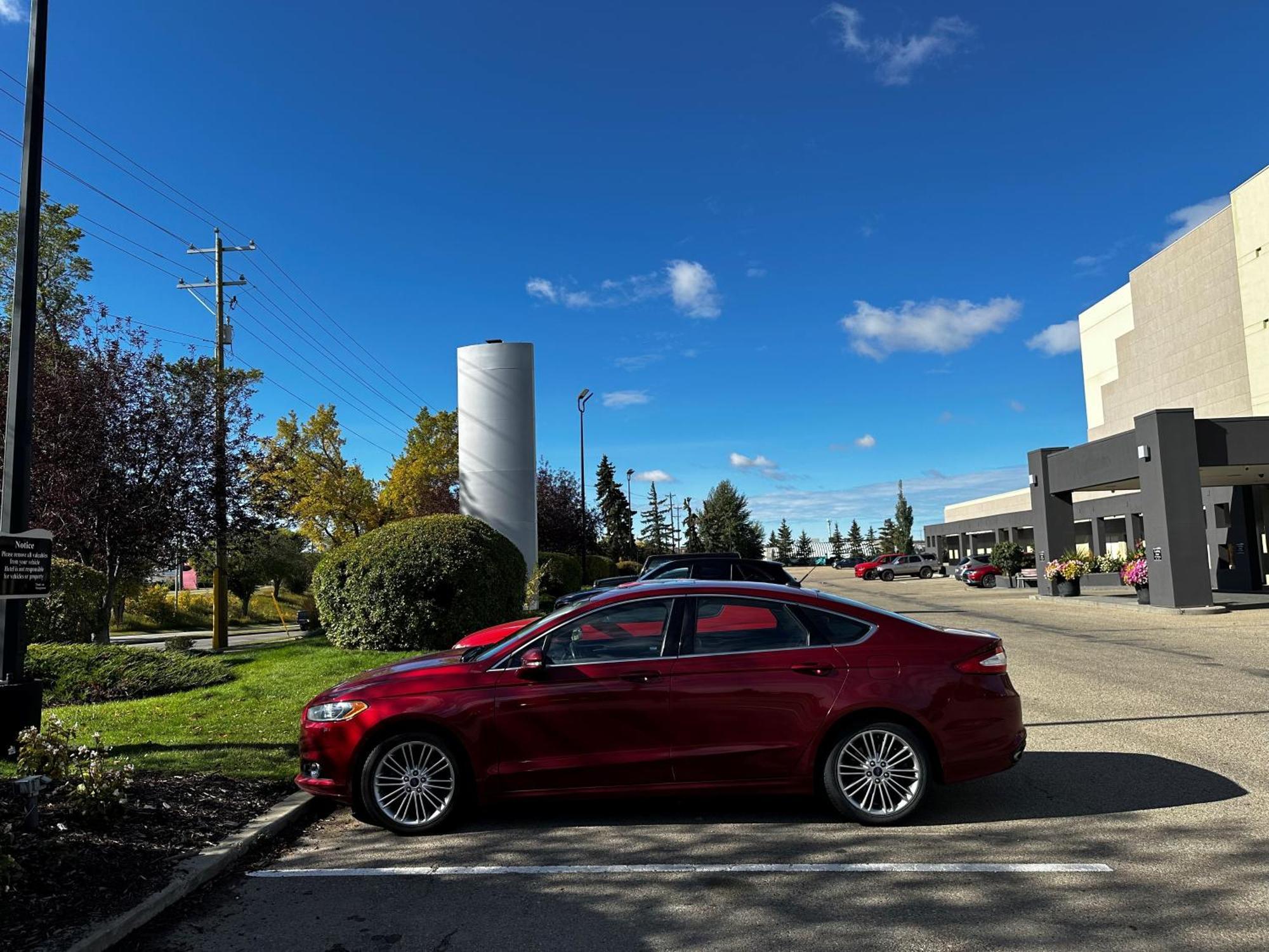 Ihotel & Conference Centre Red Deer Exterior photo